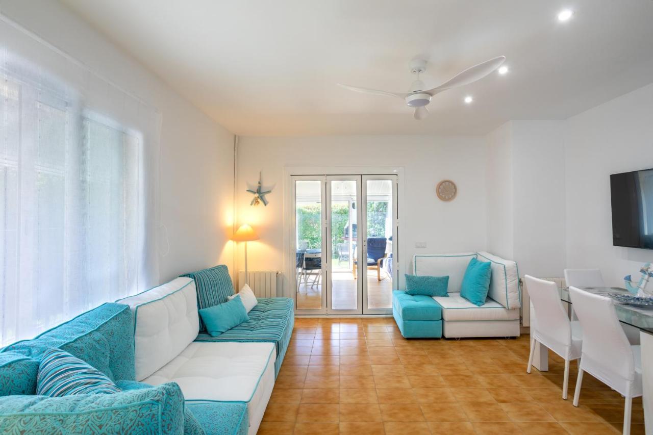Bonita Casa Adosada Con Jardin Privado Y Piscina Comunitaria Calella De Palafrugell Esterno foto