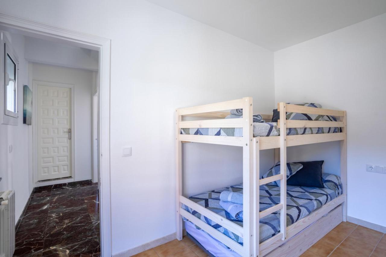 Bonita Casa Adosada Con Jardin Privado Y Piscina Comunitaria Calella De Palafrugell Esterno foto