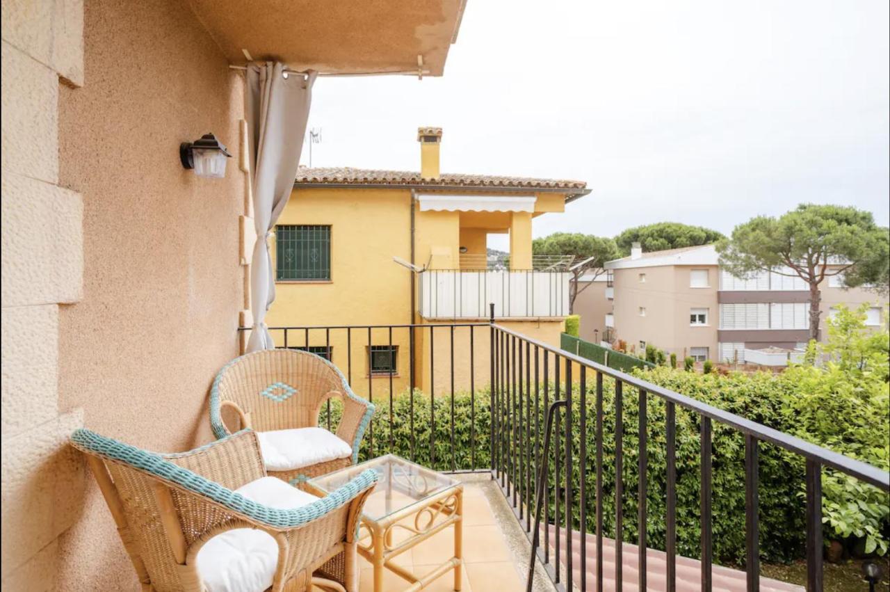 Bonita Casa Adosada Con Jardin Privado Y Piscina Comunitaria Calella De Palafrugell Esterno foto