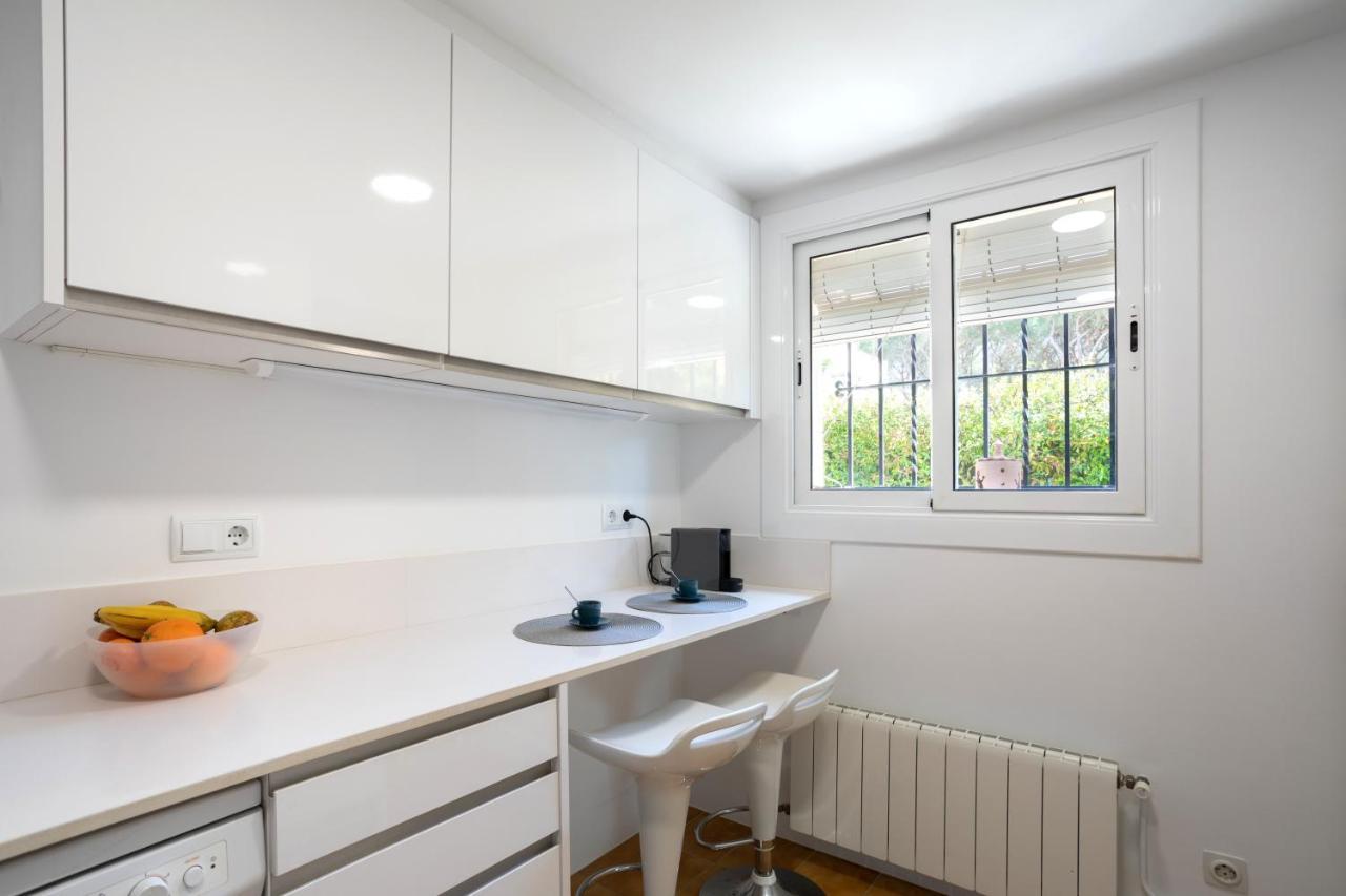 Bonita Casa Adosada Con Jardin Privado Y Piscina Comunitaria Calella De Palafrugell Esterno foto