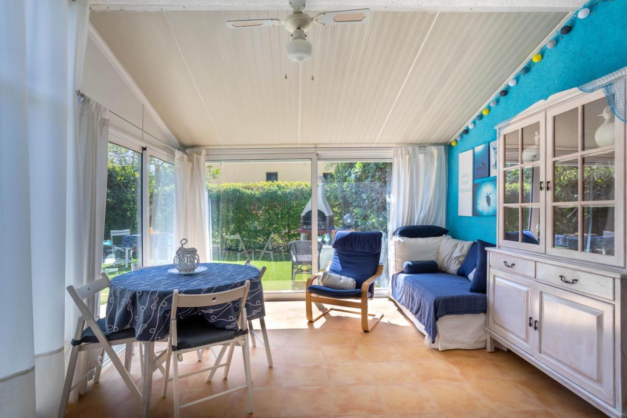 Bonita Casa Adosada Con Jardin Privado Y Piscina Comunitaria Calella De Palafrugell Esterno foto