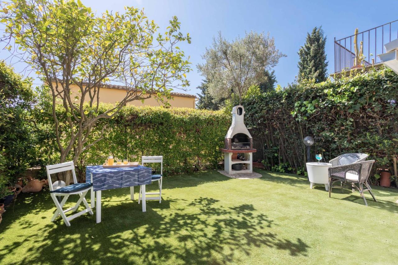 Bonita Casa Adosada Con Jardin Privado Y Piscina Comunitaria Calella De Palafrugell Esterno foto